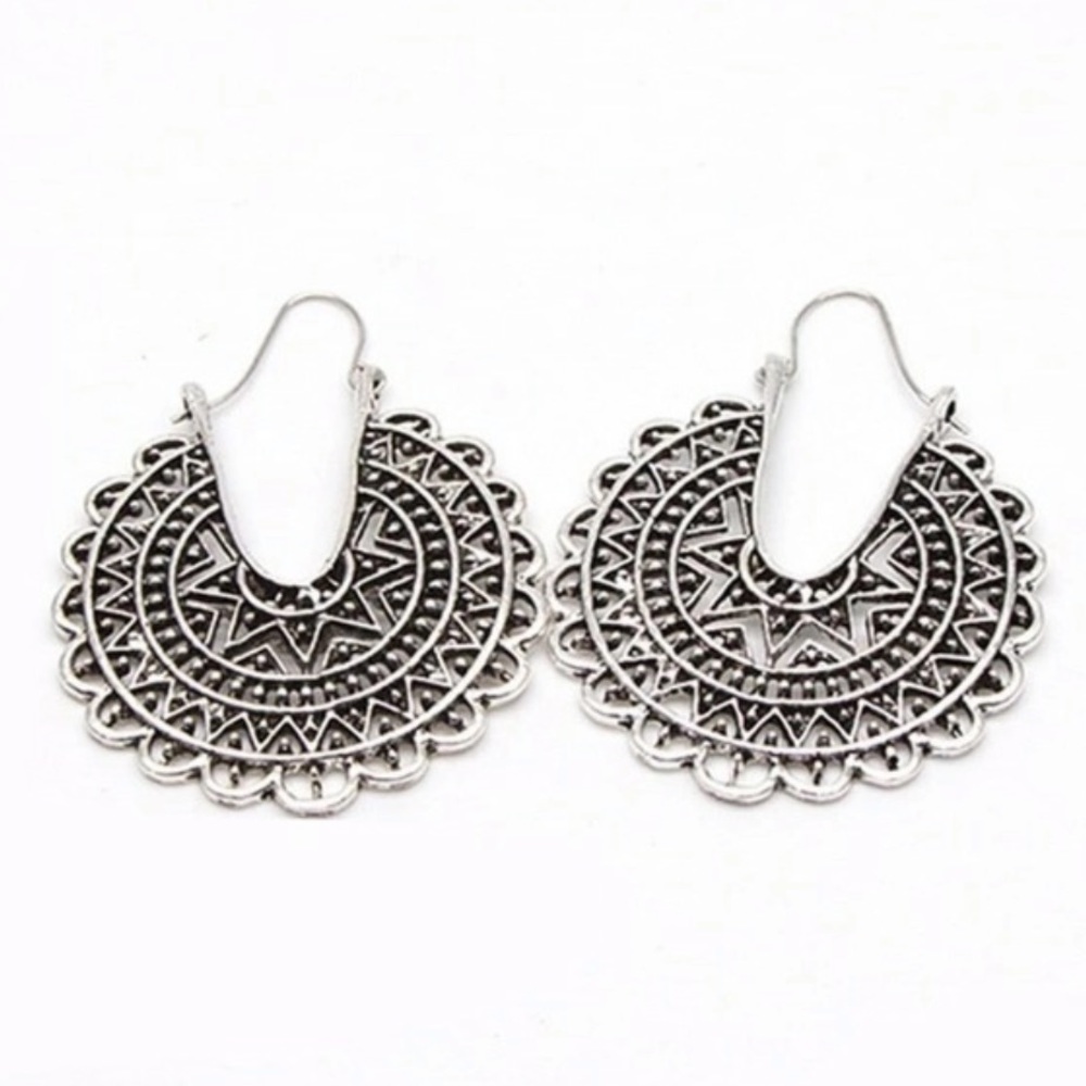 3/$30 Silver Hollow Out Statement Earrings - Picture 6 of 10